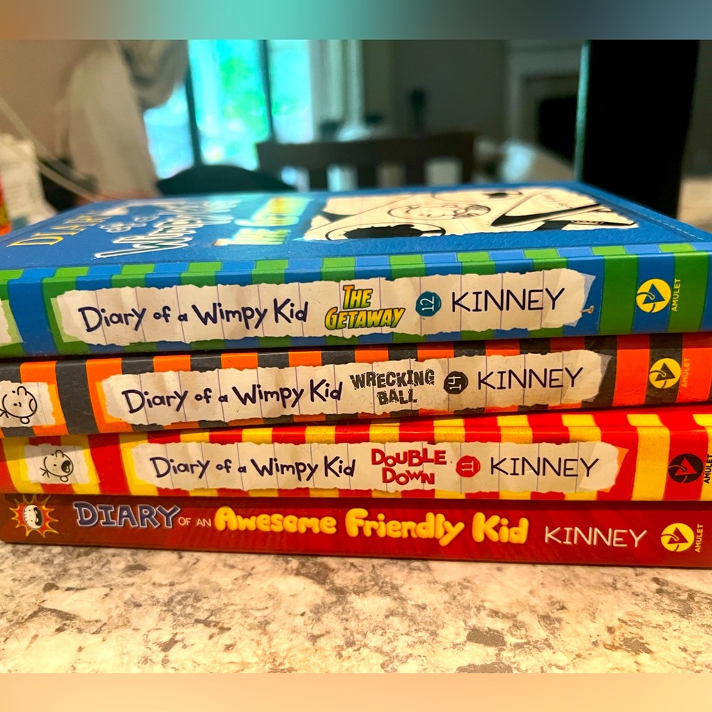 Diary of a wimpy kid - 4 books